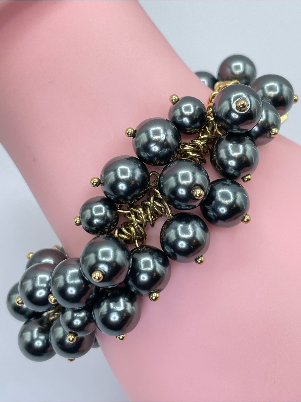 J. Crew Gray Pearl Beaded Stretch Bracelet Gold Tone Cluster Statement